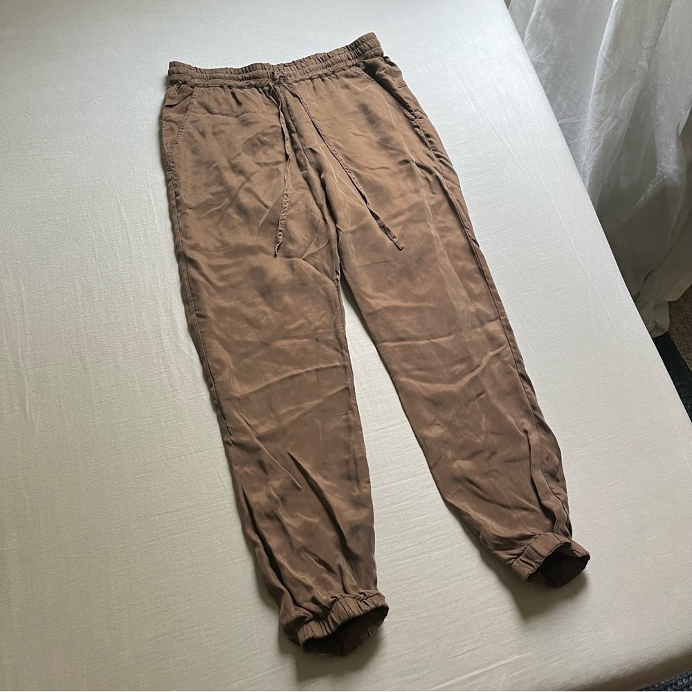 JOHNNY WAS brown cupro rayon blend elastic waist cropped jogger pants